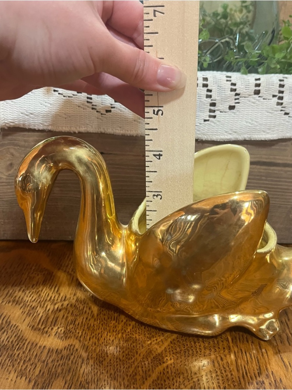 Vintage gold swan planter decor cottage core grandma core - Picture 8 of 9